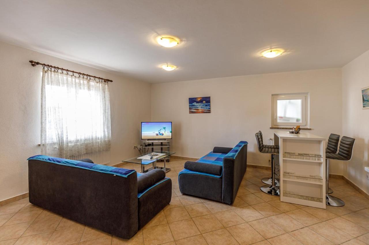 Ferienhaus Sascha In Poreč Zewnętrze zdjęcie