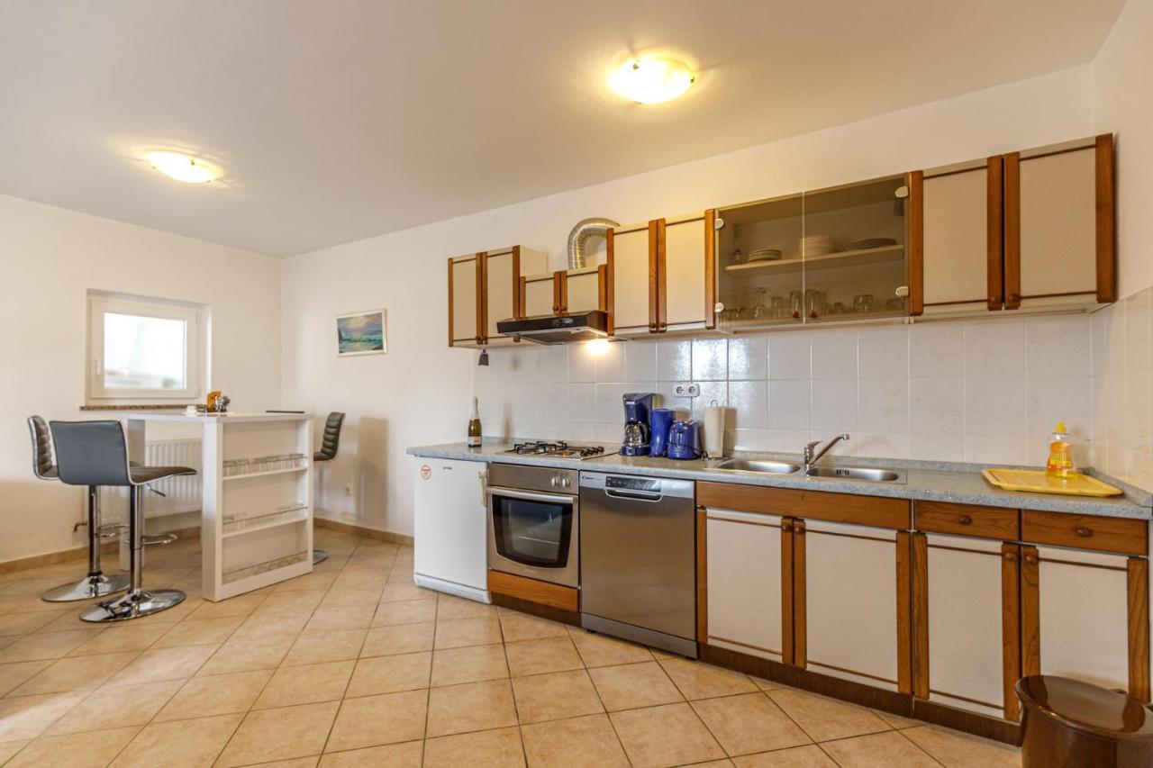 Ferienhaus Sascha In Poreč Zewnętrze zdjęcie