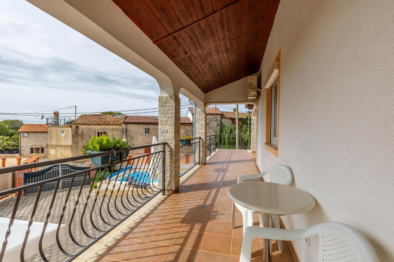 Ferienhaus Sascha In Poreč Zewnętrze zdjęcie